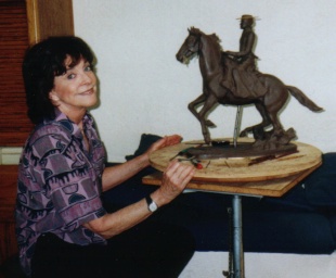Pat im August 2002 auf ihrer Farm